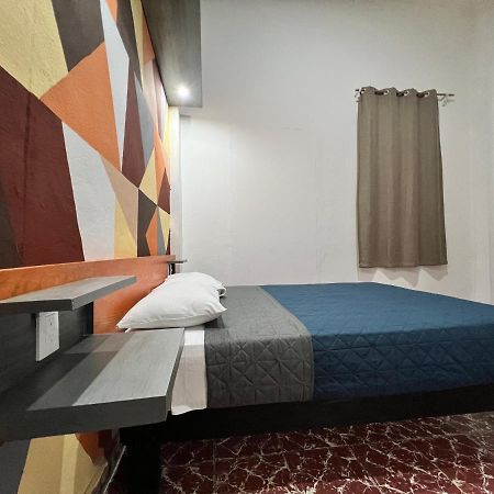 Casa Aura Bed & Breakfast มอเรเลีย ภายนอก รูปภาพ